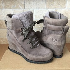 ugg jeovana mysterious