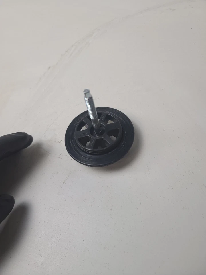 Soporte de neumático de repuesto Hyundai Tuscon 2006-2009 perno OEM Foto 4 de 4