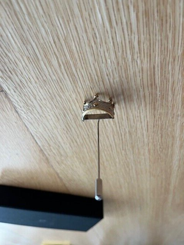 Huwa Design crown lapel pin sterling silver & brass-plated in platinum and gold - Picture 7 of 9