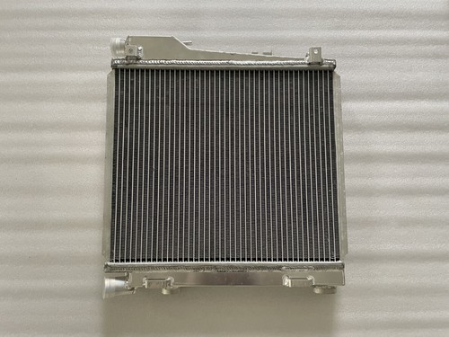 🥇Fit BMW 3 E30 320i / 323i / 325i / 325 ix 1982 - 1993 aluminum radiator - Picture 2 of 5