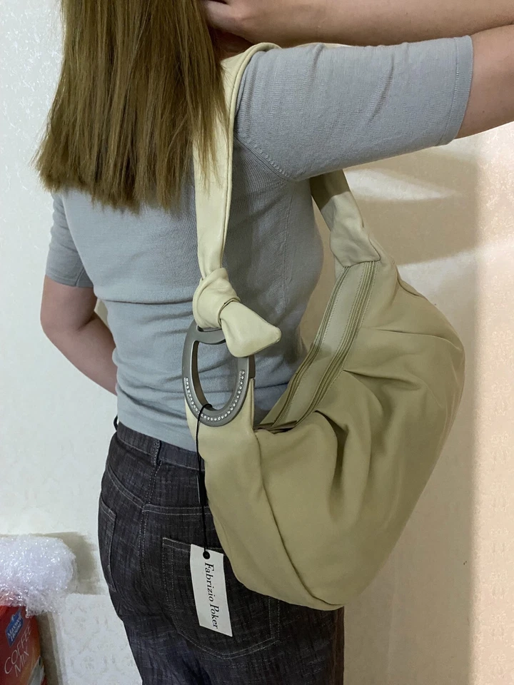 Bolso de cuero Fabrizio Poker con cristales de Swarovski Foto 4 de 4