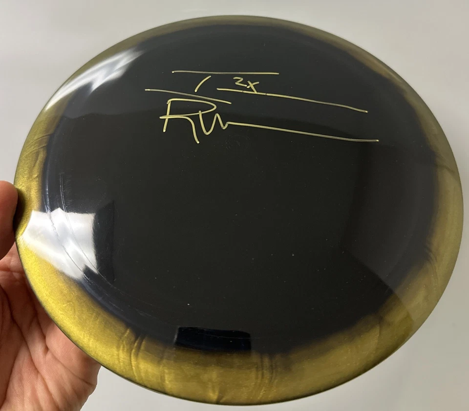 Autographed ISAAC ROBINSON EDITION GRAND ORBIT RIVE Latitude 64 Disc Golf Gold - Image 3 of 3