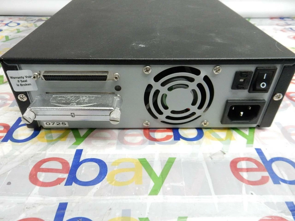 Quantum DLT-V4e External Tape Drive BHBBX-EY SCSI 320GB DLT4 with Terminator - Image 4 of 4