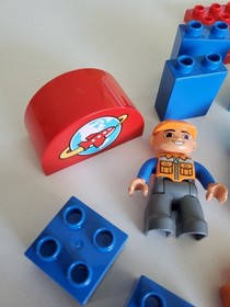 LEGO 10590 DUPLO Airport Building COMPLETE Mint Condition Box And Manual