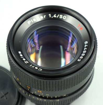 Contax Carl Zeiss Planar T* 50mm f/1.4 Lens C/Y Mount w/ Caps #801