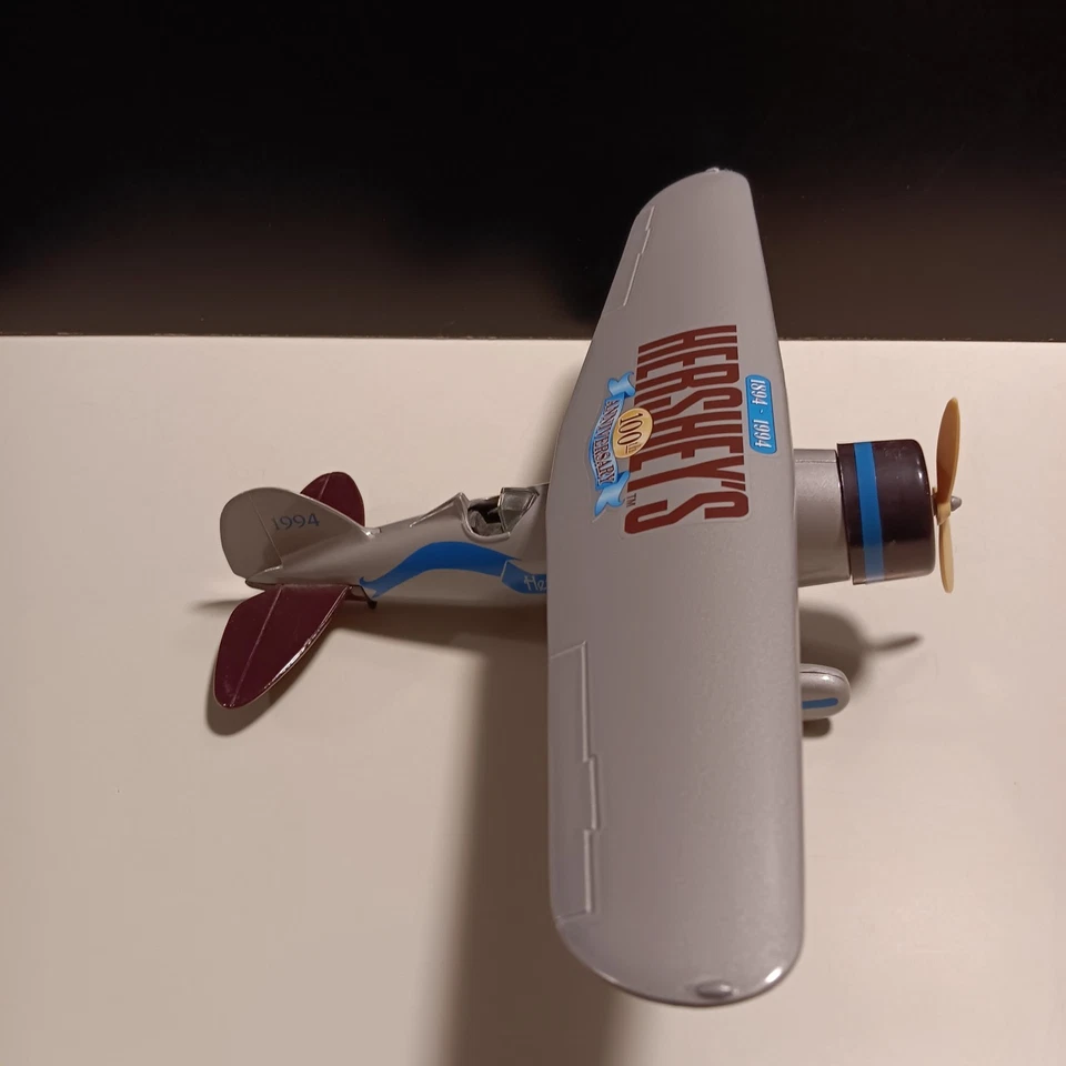 NEW - ERTL Hershey's 1929 Lockheed Air Express Airplane Die Cast Metal Coin Bank - Image 2 of 4