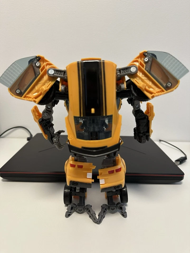 Transformers Leader Class Bumblebee Age Of Extiction - Bild 4 von 4