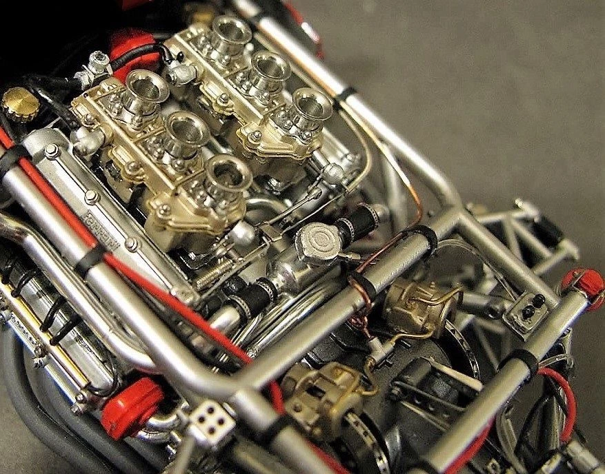 Exoto 法拉利 Tipo 'Sharknose' Formula 1 18 赛车 F1 GP 赛车旋转木马红色 — 第 4/4 张图片