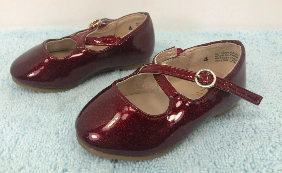0680 - Zapatos de vestir Children's Place niñas pequeñas talla 4 rojo brillante Foto 3 de 4