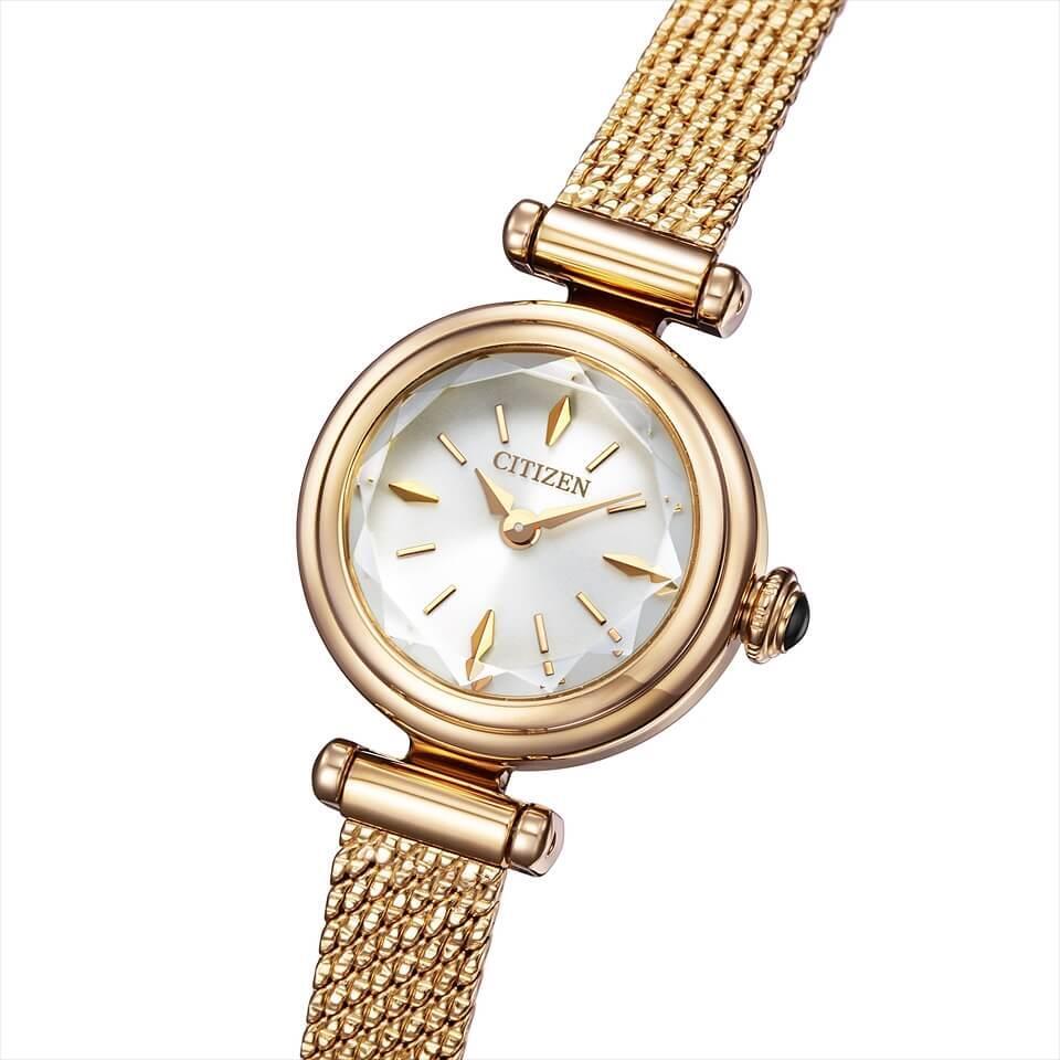 CITIZEN Kii: EG7082-66A Stainless Steel Eco-Drive Solar Watch Gold