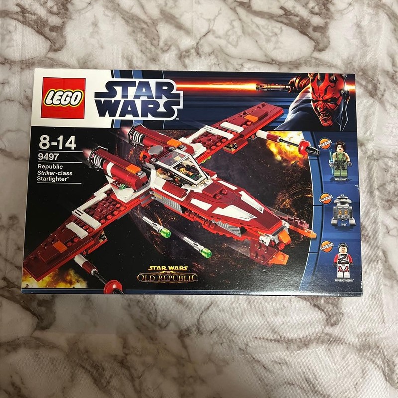 LEGO Star Wars 9497 Striker class Starfighter