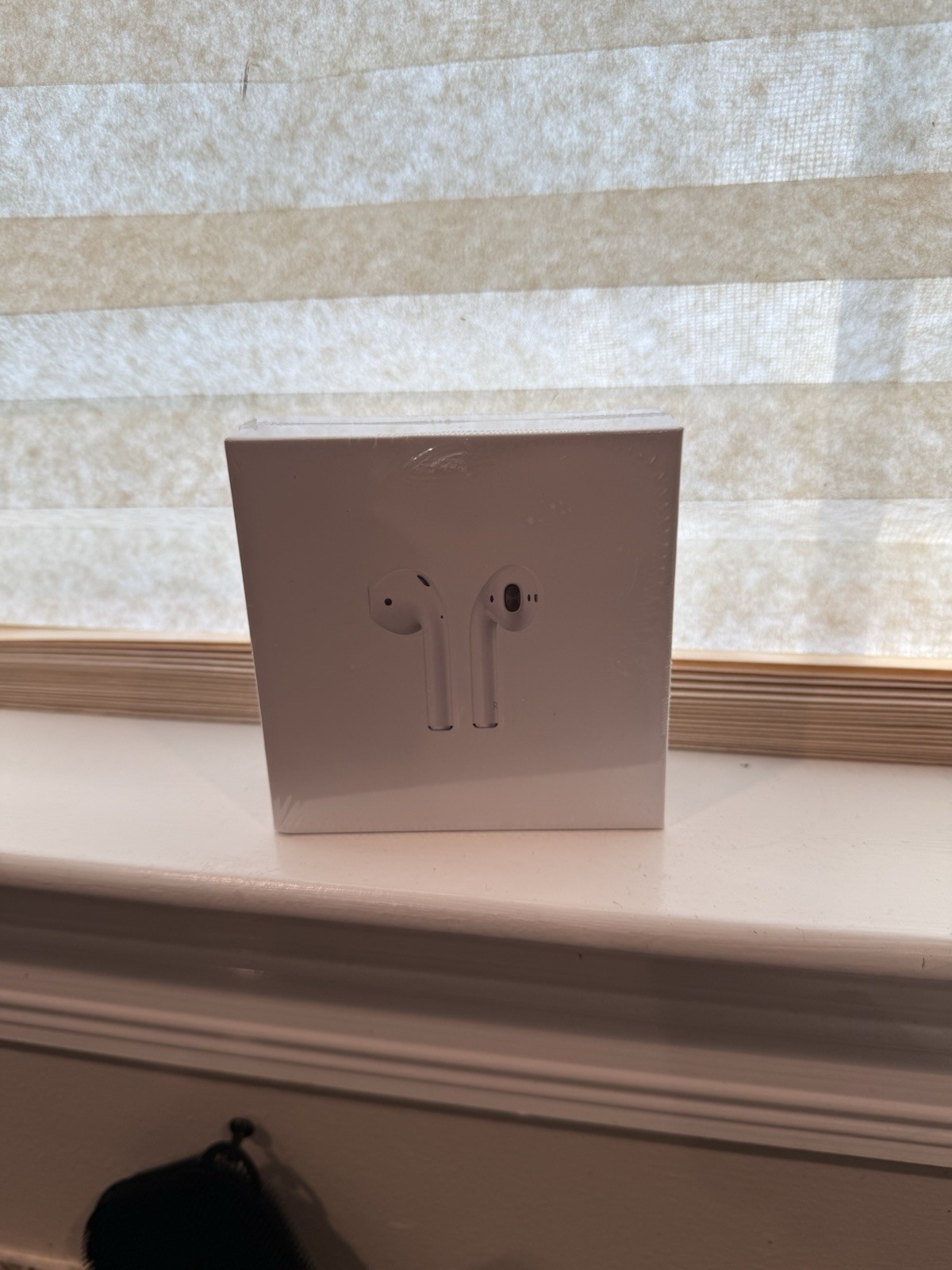 Apple Bluetooth Earbuds 2nd Generation MagSafe Charging Case, Right Left Pods