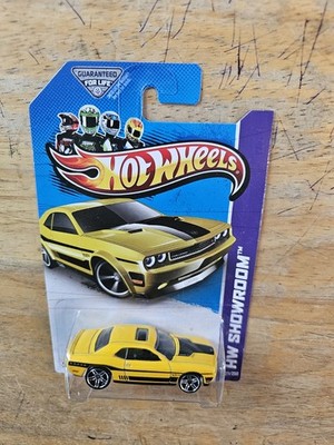 HOT WHEELS '08 DODGE CHALLENGER SRT8, Yellow; 2013 HW Showroom Series 227/250