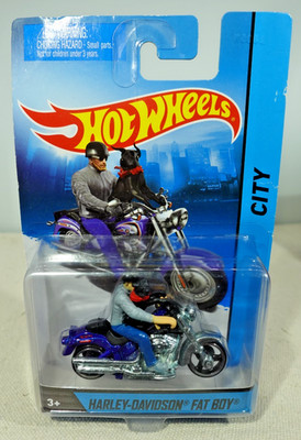 Hot Wheels City Harley Davidson Fat Boy W/Dog 1/64