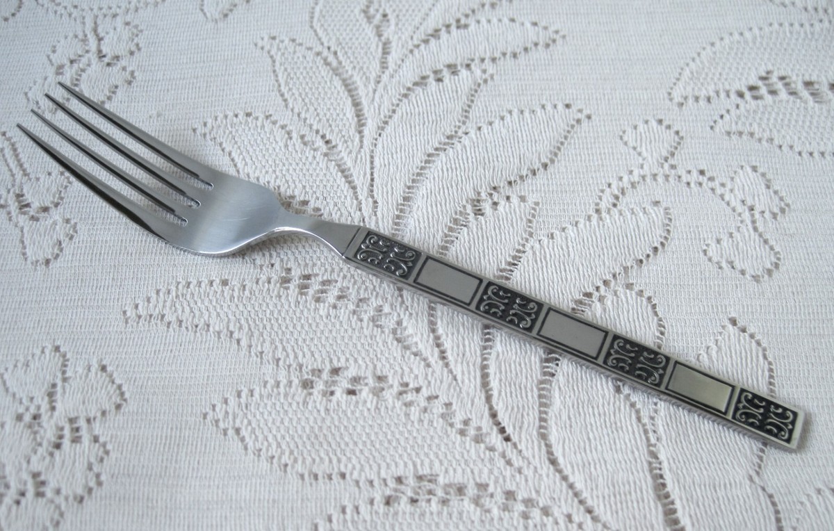 食器 n39 CONTINENTAL Stainless Japan Flatware CSS39 5 Piece Place Setting