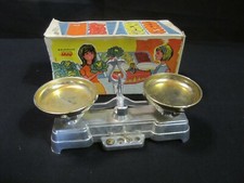 Balance jouet de dinette MOB