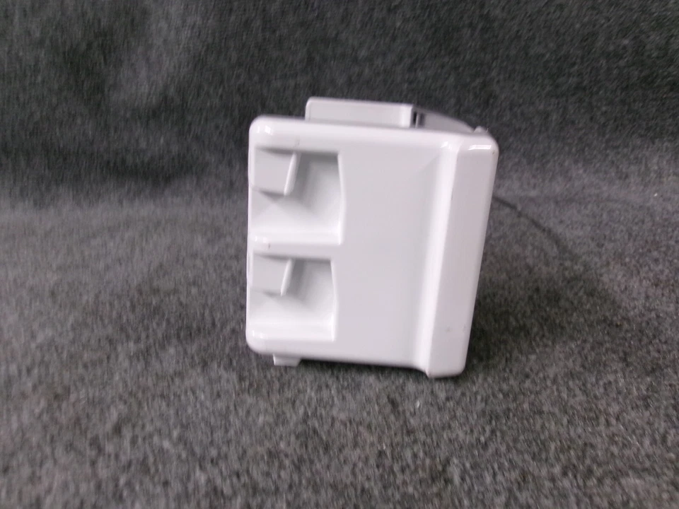 WR71X25604 GE REFRIGERATOR FREEZER DOOR BIN - Image 3 of 3