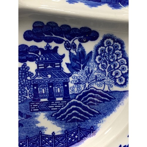 Blue Willow Stoneware Divided Grill Plate 9.5” Japan - Picture 2 of 5