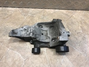 BMW 5 F10 Generatorhalterung 7802639 2.00 Diesel 135kw 2010 22913047