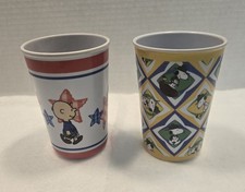 (2) Peanuts Gang And Snoopy Plastic Party Cups Gibson