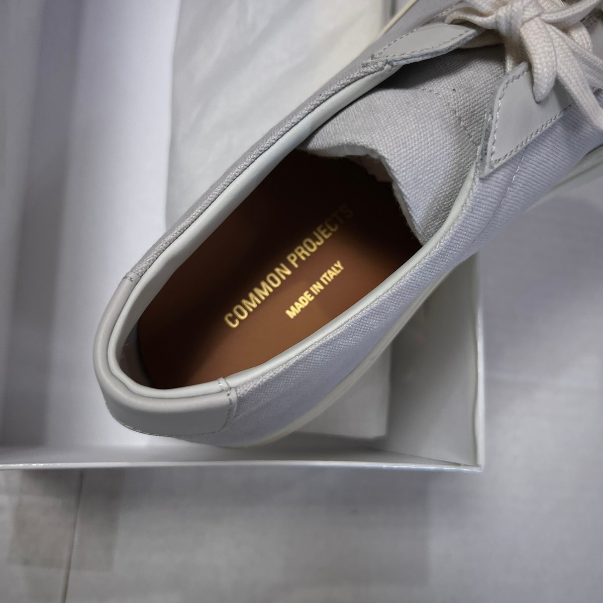 Common Projects Achilles Canvas Sneakers SIZE 42 US 9 Gray 2479 0573 NEW IN BOX Common Projects Slip On Shoe Size 42 EU Suede Light Gray  main image 4