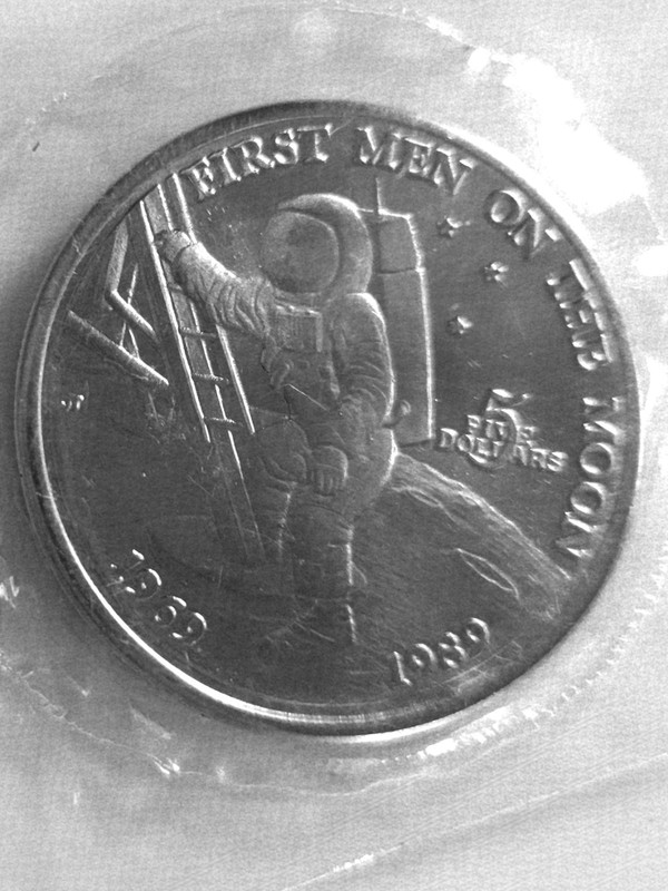 Marshall Island  5 Dollar 1989 First Man On Moon Commemorative Coin Sealed