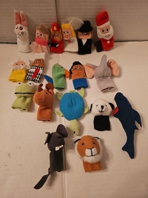 Lot of 18 Finger Puppets Elephant Shark Bunny Frog People Turtle Bird Santa 
