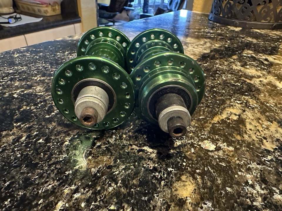 Rare Bullseye Vintage BMX Hubs - Green!  No Reserve - Image 2 of 4
