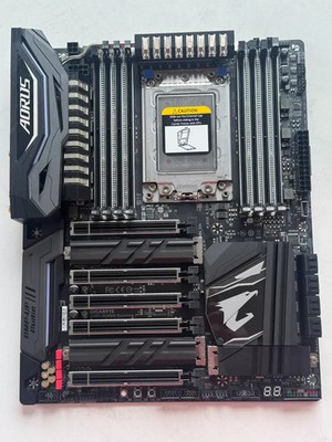 GIGABYTE X399 AORUS Gaming 7 AMD X399 Chipset Socket TR4 ATX Desktop Motherboard