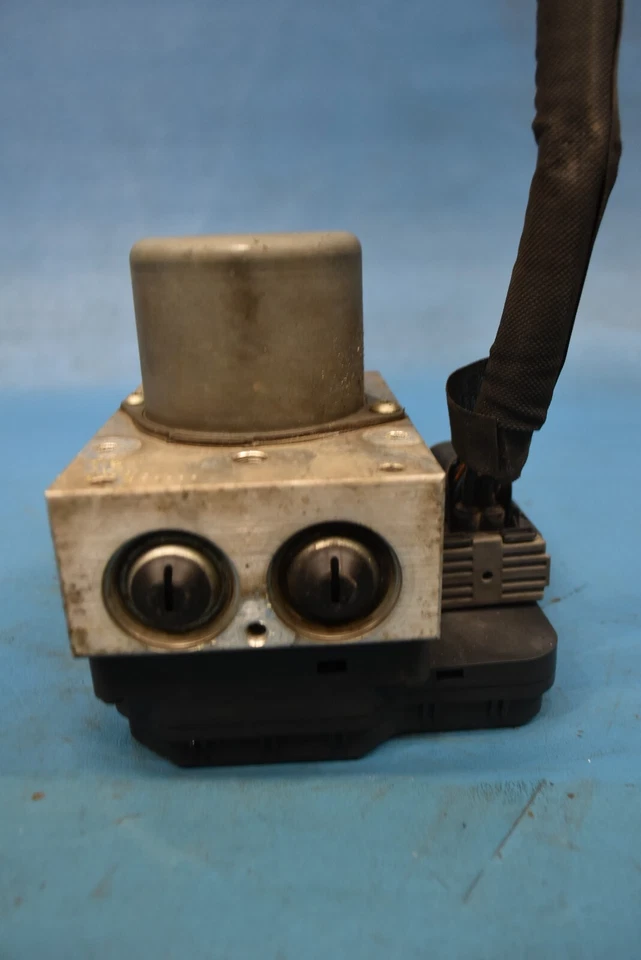 ISUZU NRR NPR NQR ABS 2011-2016 CONJUNTO BOMBA DE FRENO ANTIBLOQUEO ABK OEM 898248993 Foto 3 de 4