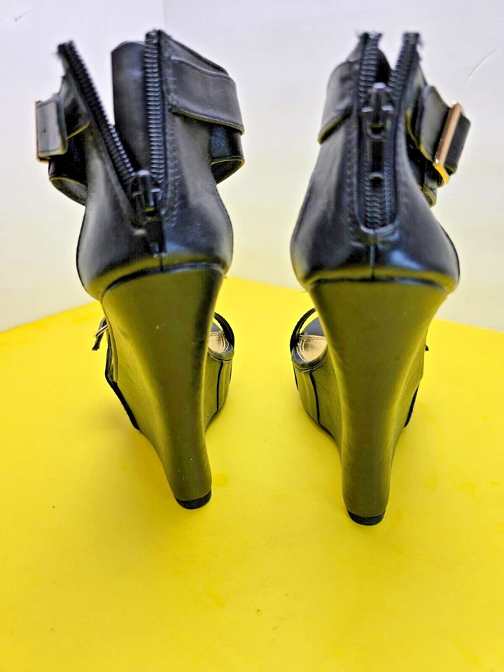 Liliana черный на танкетке каблук размер 5,5 регулируемые пряжки молнии на спине - Изображение 4 из 4