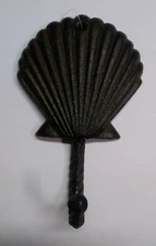Towel Hat Bath Nautical Scallop Shell Wall Hook Beach Shore Rust Finish