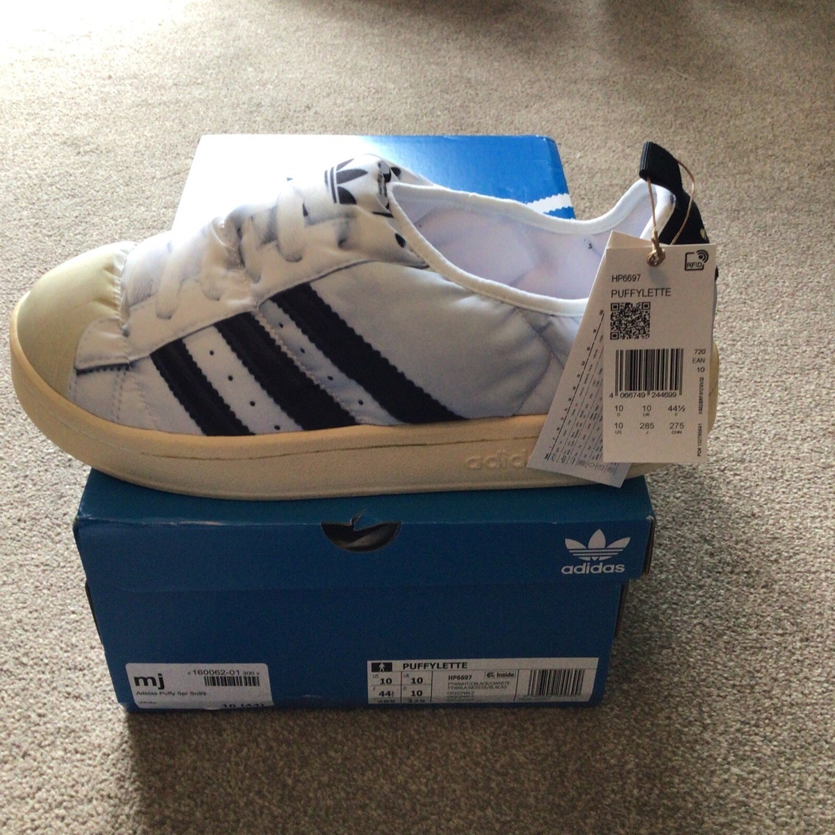 人気 ☆ADIDAS☆ PUFFYLETTE SUPERSTAR CLOUD WHITE adidas Originals Puffylette Superstar Shoes in Cloud White