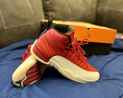 Nike Air Jordan Retro 12 Gym Red pre-owned Size 10.5 Men display picture 1