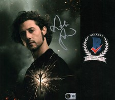 HALE APPLEMAN SIGNED MAGICIANS  ELIOT WAUGH 8X10 PHOTO POSTER BECKETT BAS COA