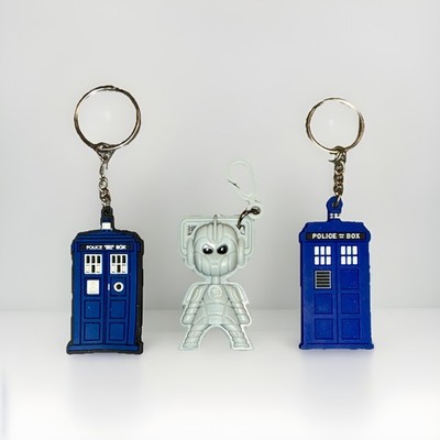 Doctor Who Vinyl Schlüsselanhänger x3 Tardis Cyberman