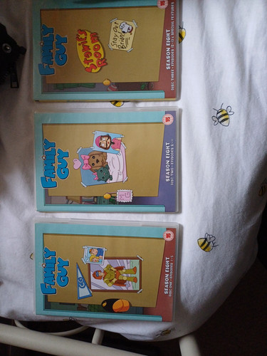 Family Guy - Season 8 - Disc 1,2 &3 - Episodes 1 - 13 - DVD - Picture 1 of 1