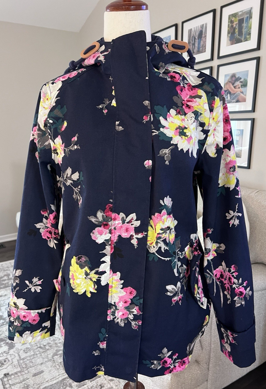 Joules Right As Rain Waterproof Navy Floral Raincoat Jacket  Size US 8