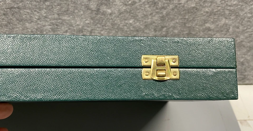 Vintage Whittlecraft Backgammon Set Green Box No Cups or instructions VGC - Image 4 of 4