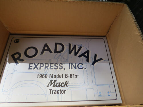 VERY RARE FIRST GEAR 1/25 Mack B-61 ROADWAY Tracktor BRAND NEW Factiory fresh! - Picture 3 of 10