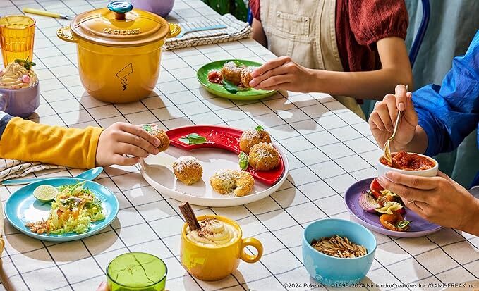 NEW) Le Creuset Pokemon Tableware Set - Master Ball Official