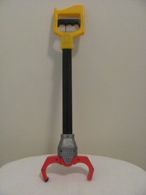plastic claw grabber