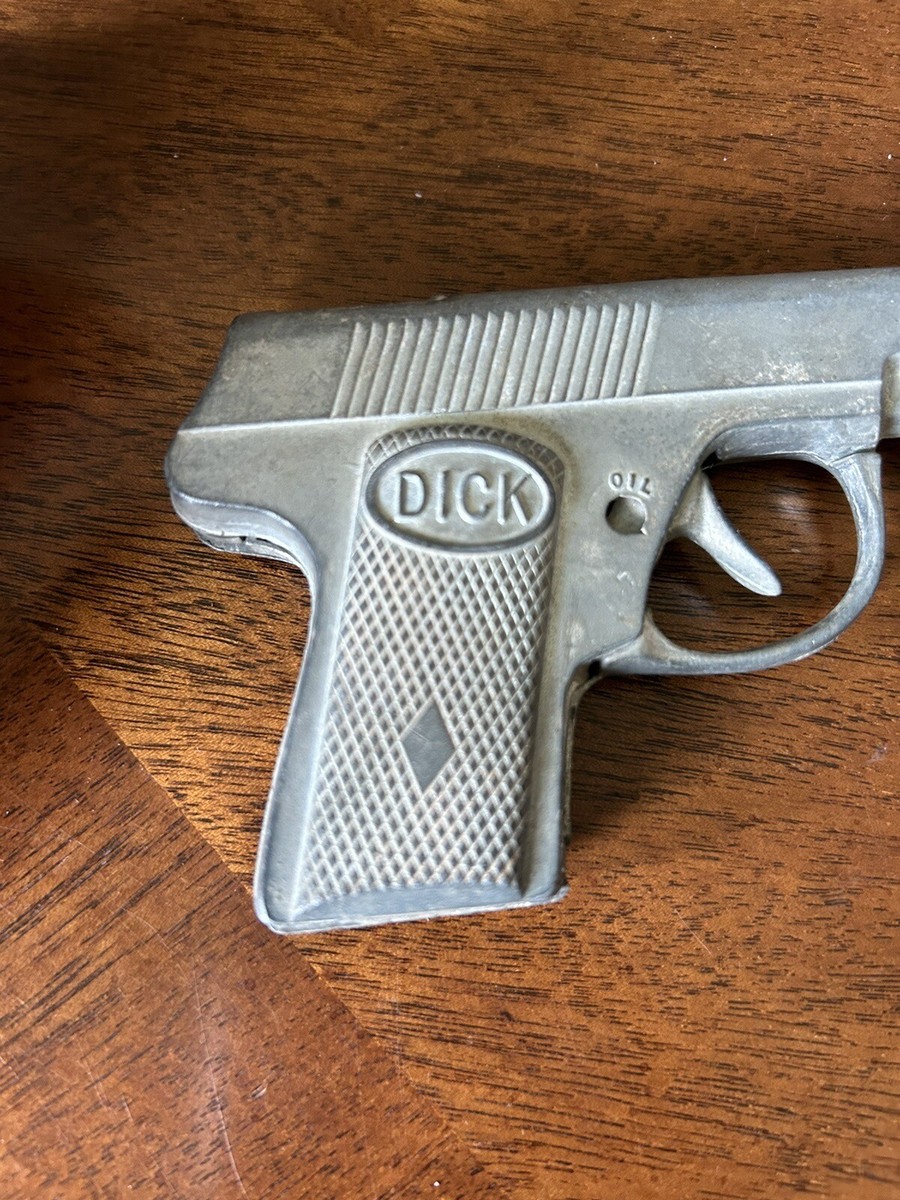 VINTAGE HUBLEY DICK DIECAST REPEATING TOY CAP GUN 210 FULLY