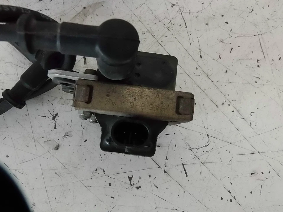 Ducati 97-98 ST2 & 99 St4ignition Coils Spark Wires W/brackets - Image 4 of 4