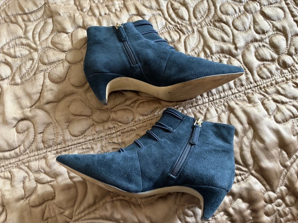 Botines Nine West Azul Marino Corbata en Punta Aspecto “Granny” Cremallera Lateral, 7 M Foto 4 de 4