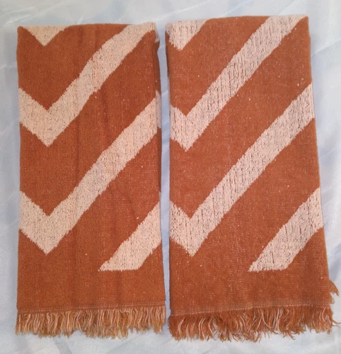 Vintage Fieldcrest Set of 2 Rust Brown Geometric Velour Hand Towels