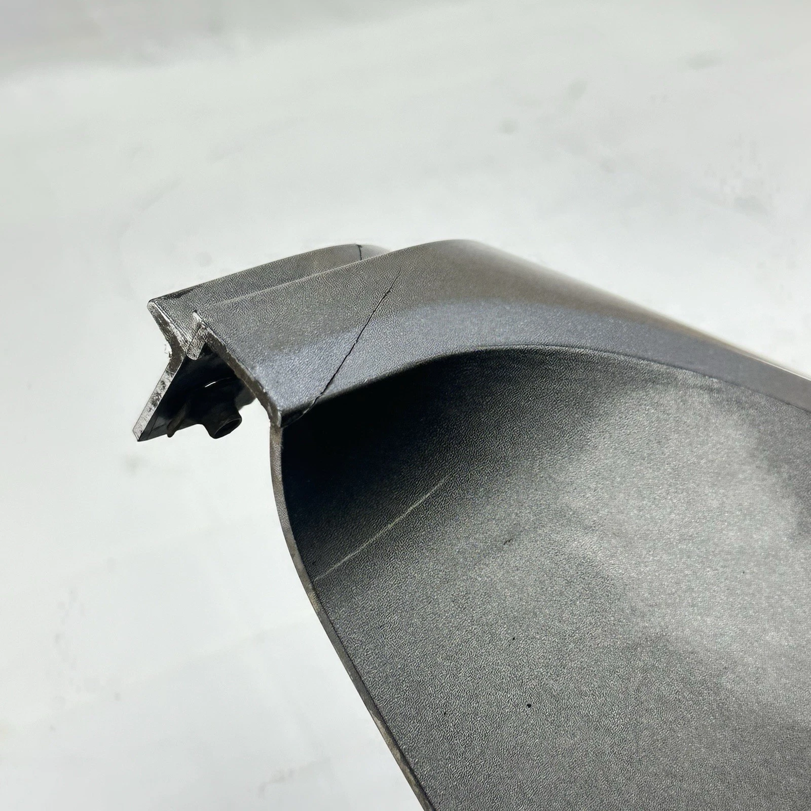 2012 CAN-AM SPYDER RT-S SE5 RIGHT SIDE FAIRING BODY LATERAL PANEL SILVER PLASTIC