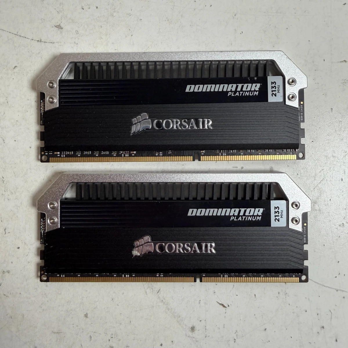Corsair PC4-17000 (DDR4-2133) Bus Speed Computer RAM 16 GB