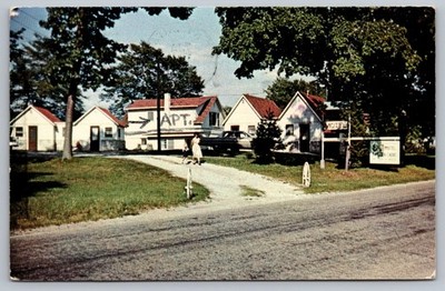 Washington Island WI E & M Motel c1970s Door County Wisconsin Roadside Postcard