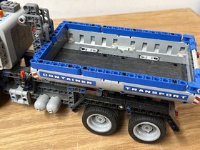 LEGO TECHNIC: Container Truck (8052) with Instructions - Read Description